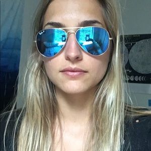 Blue polarized RayBan aviators